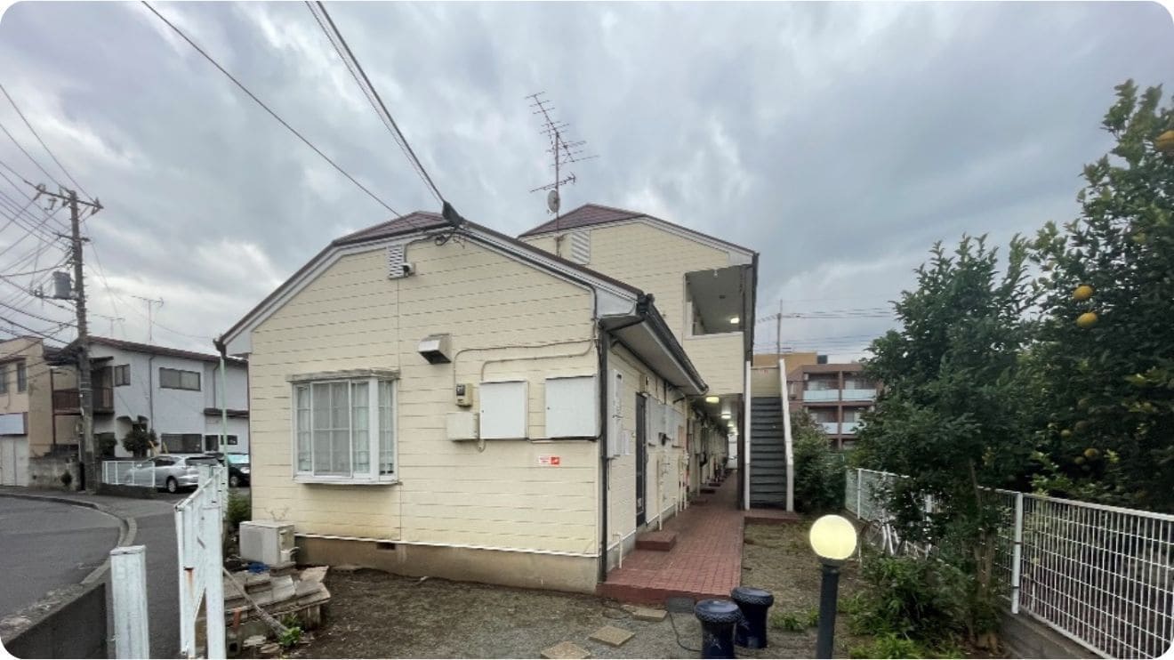 売却にお困りの築古アパート、私たちが買い取ります!