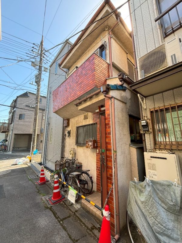 東京都足立区本木西町の再建築不可物件買取